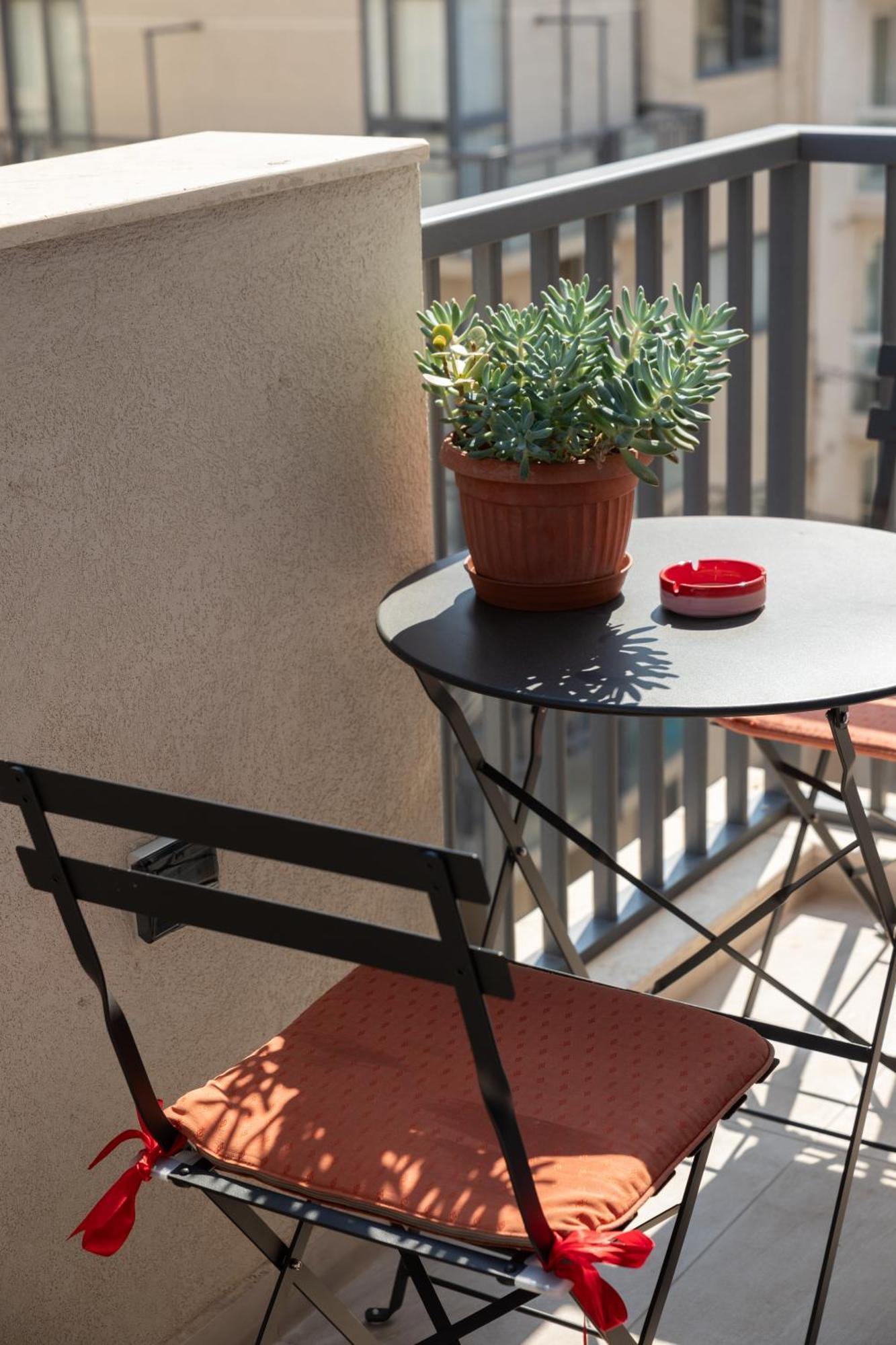 Modern 2Br Stylish Apartment With 2 Balconies - Close To St Julian'S & Sliema & Yacht Marina Pietà 外观 照片